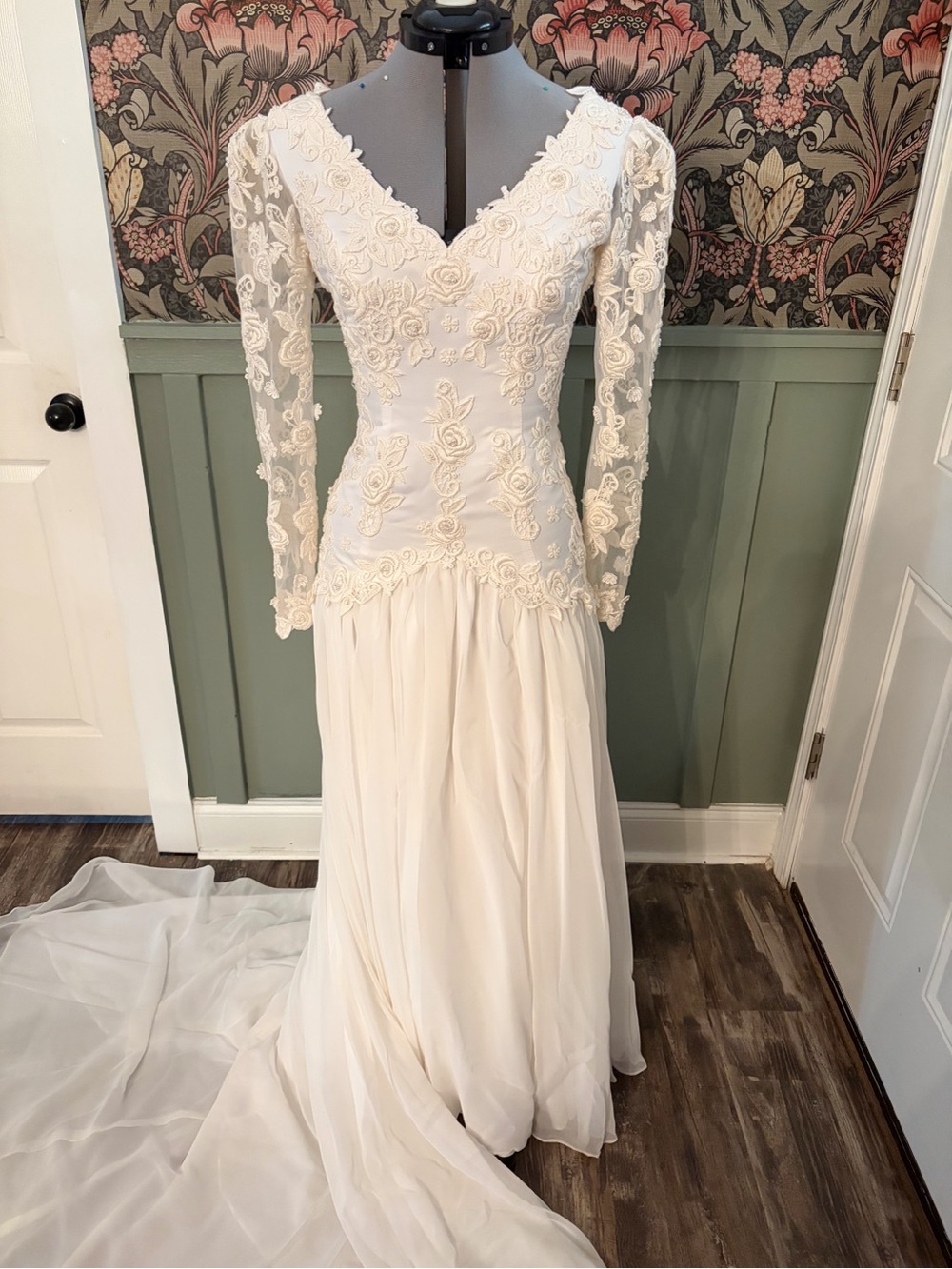 L'Amour Cream Lace Long-Sleeve V-Neck Bridal Gown